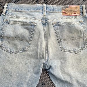 Bootcut light blue jeans